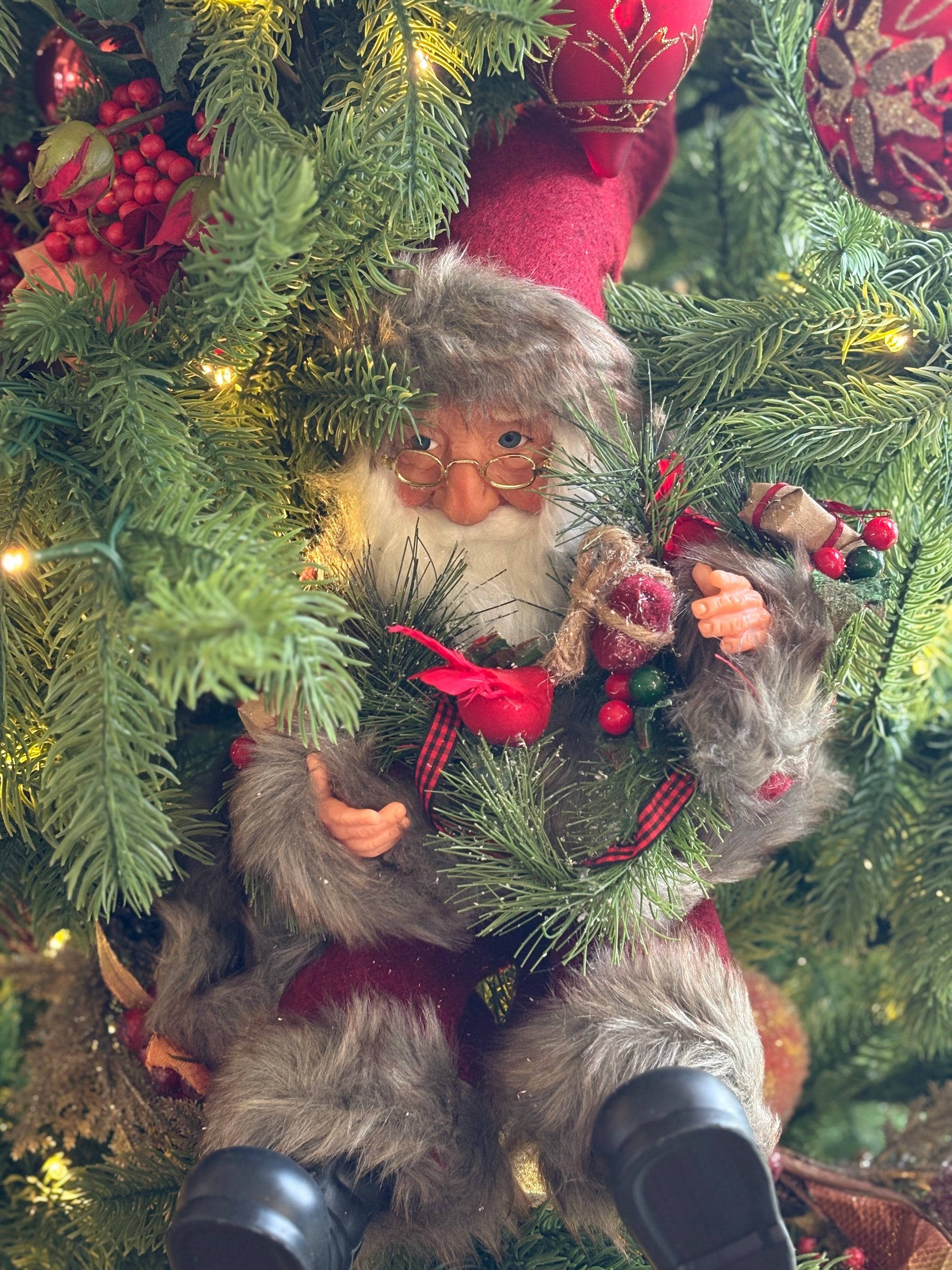 Woodland Sitting Santa