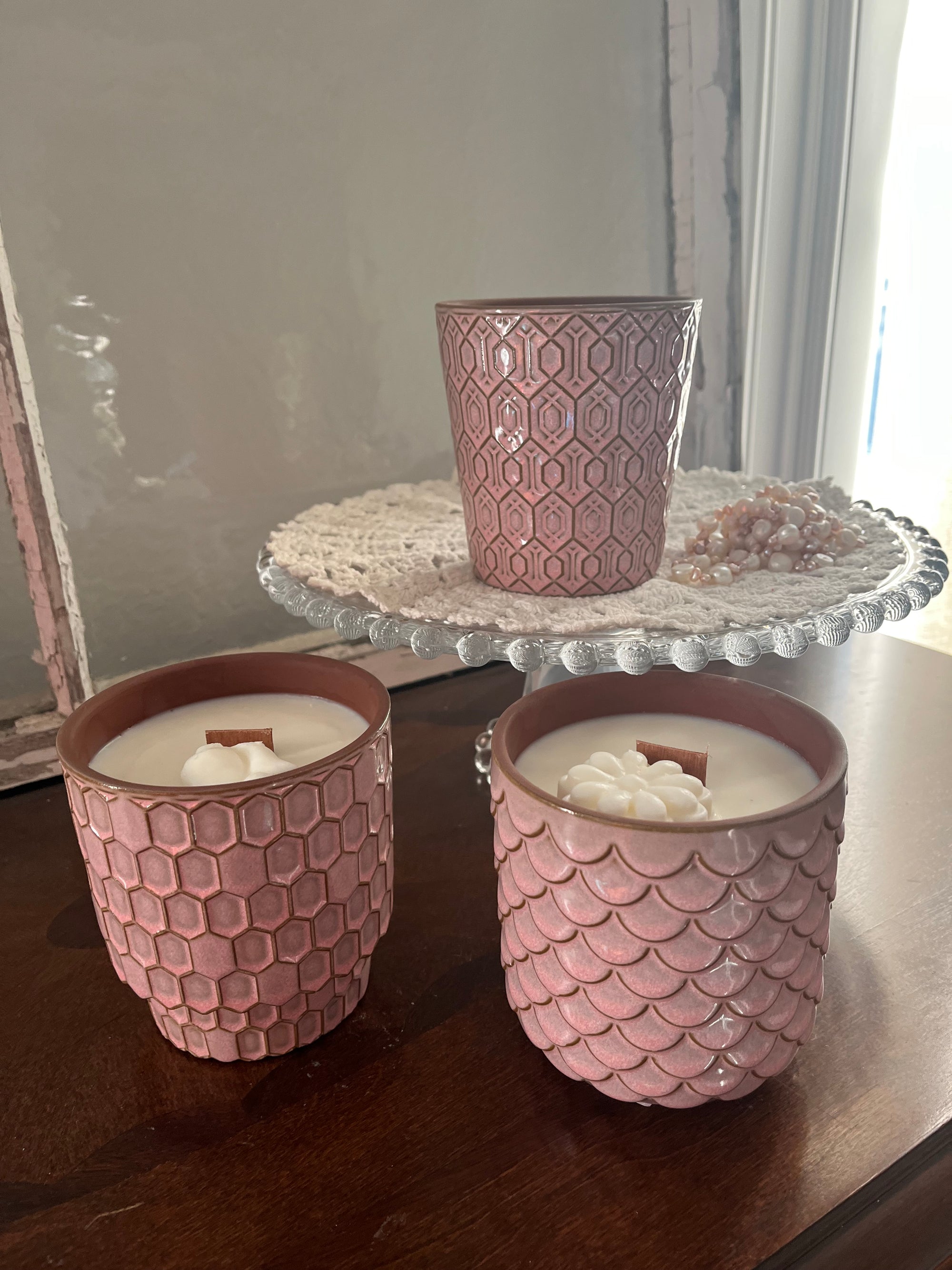 Summertime Wood Wick Candle - Pink Base, Honeycomb Design