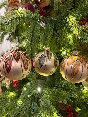 Botanical Elegance Ornament