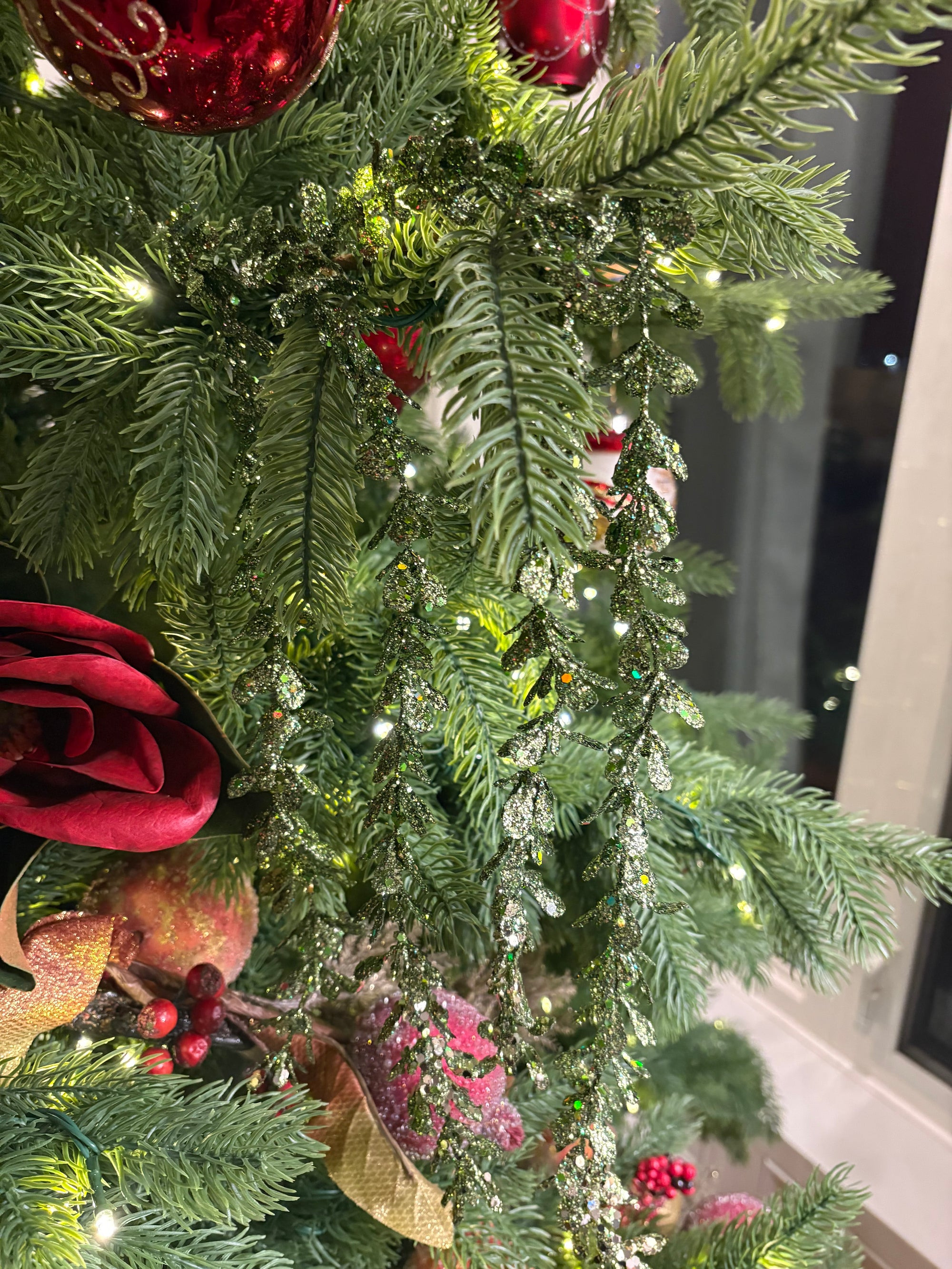 Glittered Mini Leaf Holiday Spray