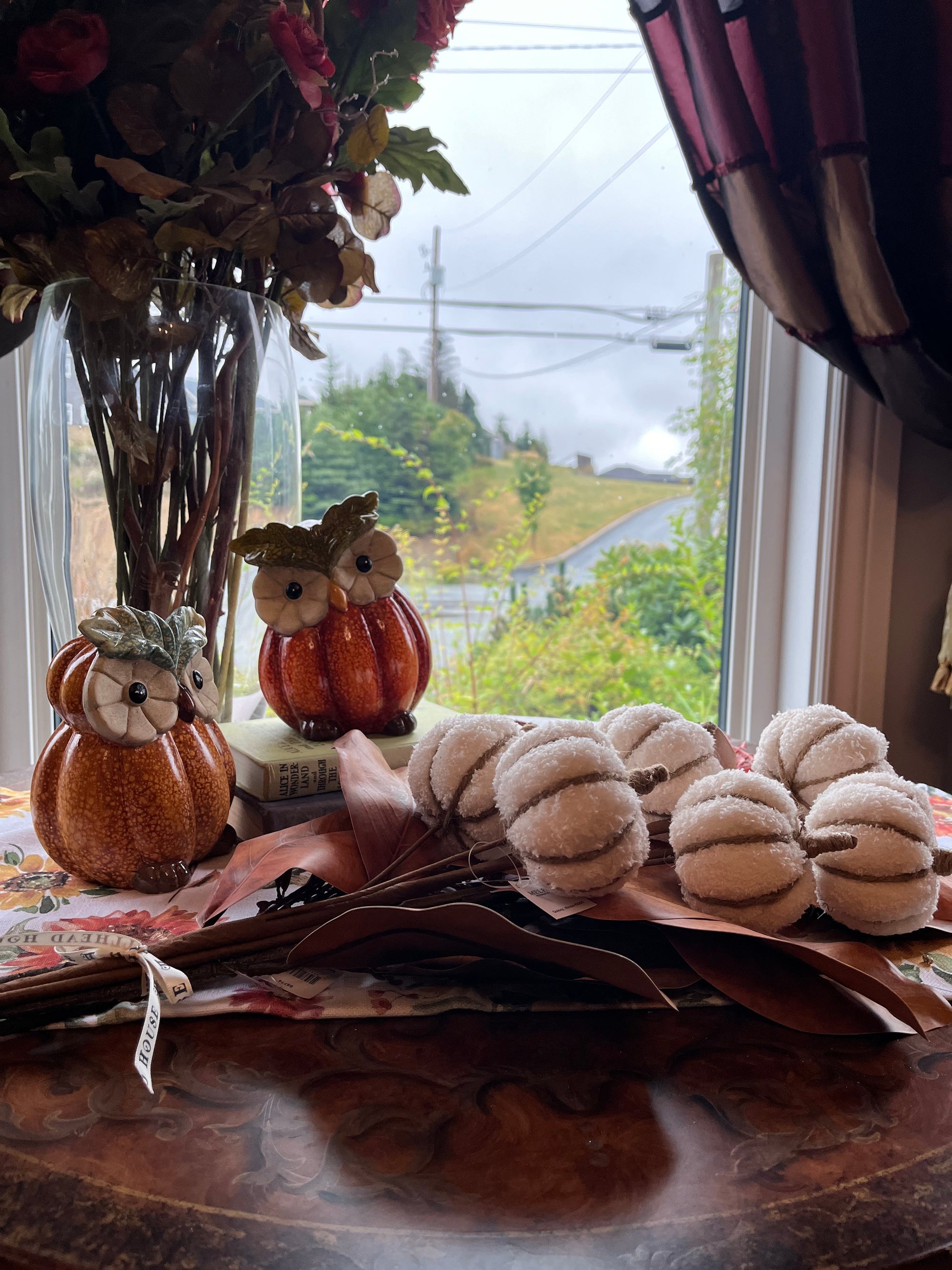 Pumpkin Owl Figurines