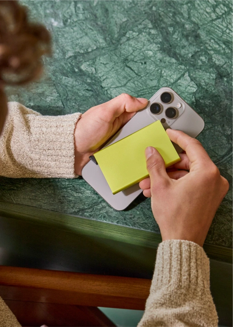 Secrid MagSafe Cardprotector - Lime