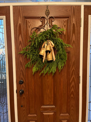 Fresh Touch Pine Wreath with Manor Bells