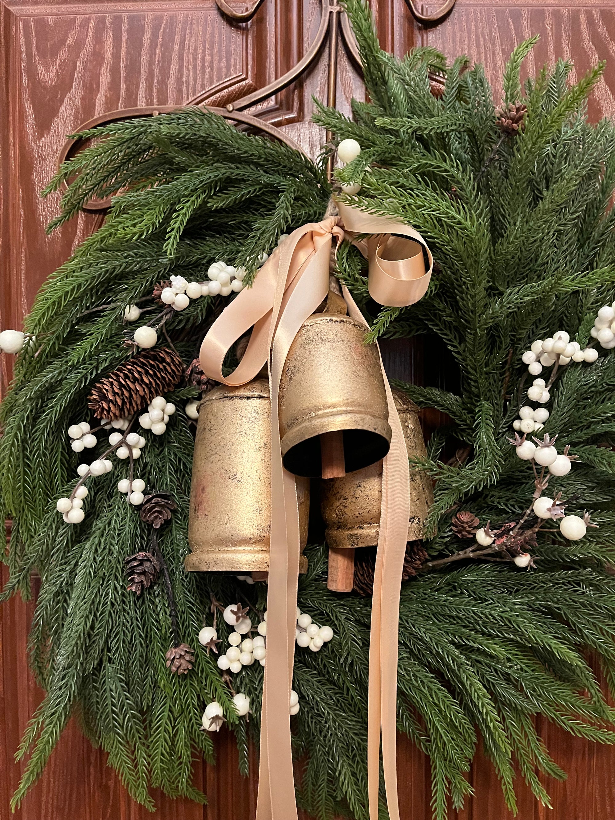 Norfolk Pine Wreath with Ivory Berries and Manor Bells