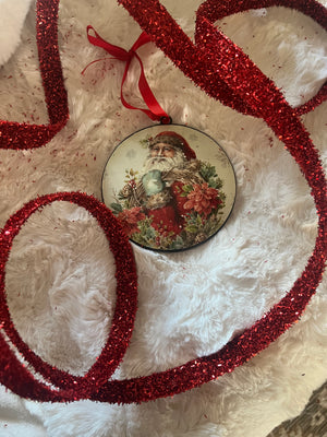 Old World Santa (Disc Ornament)