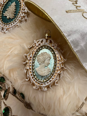 Framed Filigree Christmas Cameo Ornament