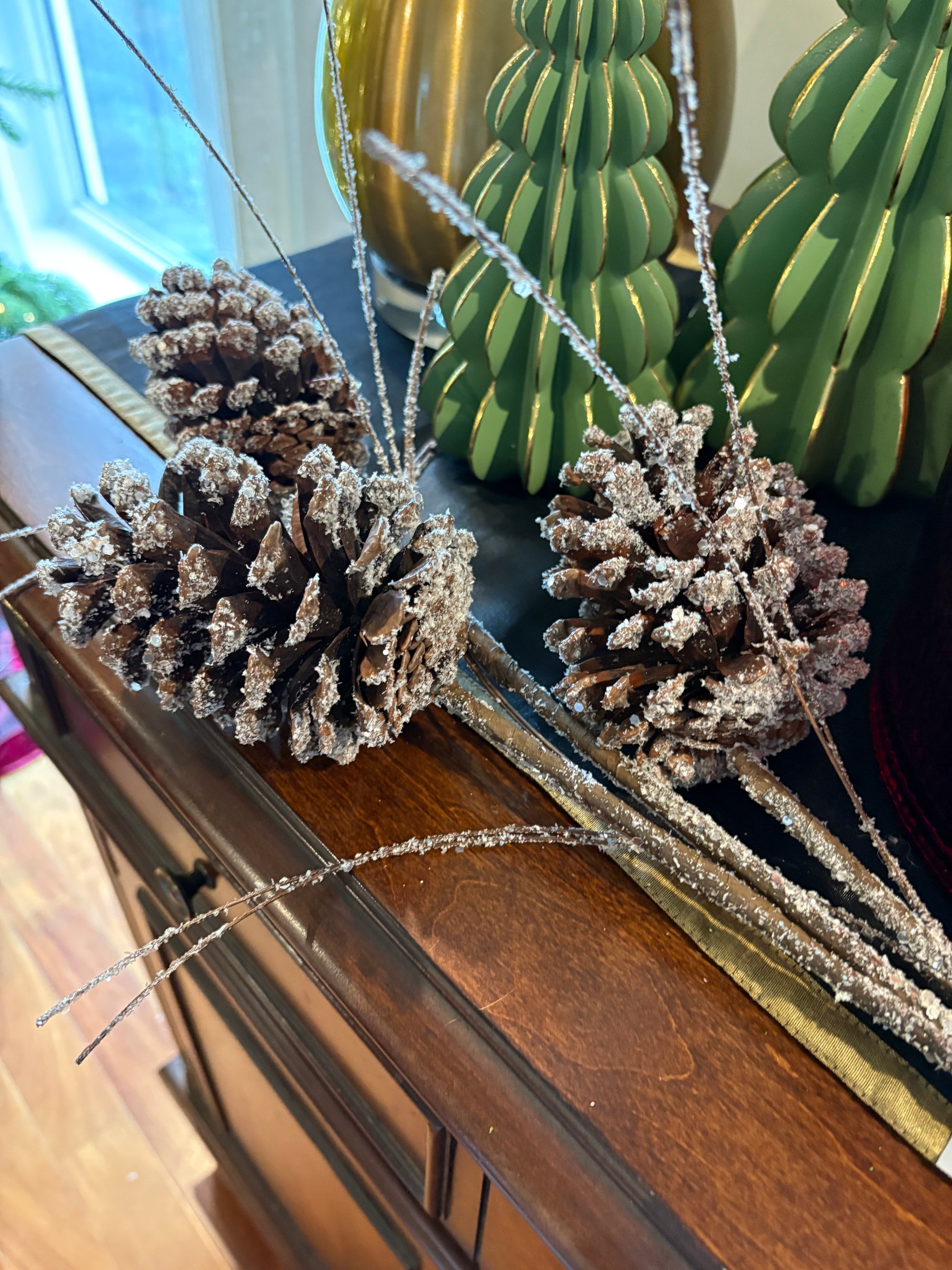 Frosted Pinecone Stem
