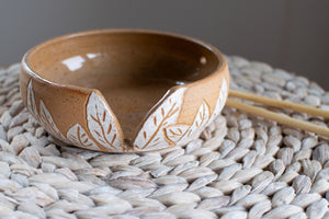 Yarn Bowl - Carved Leaves