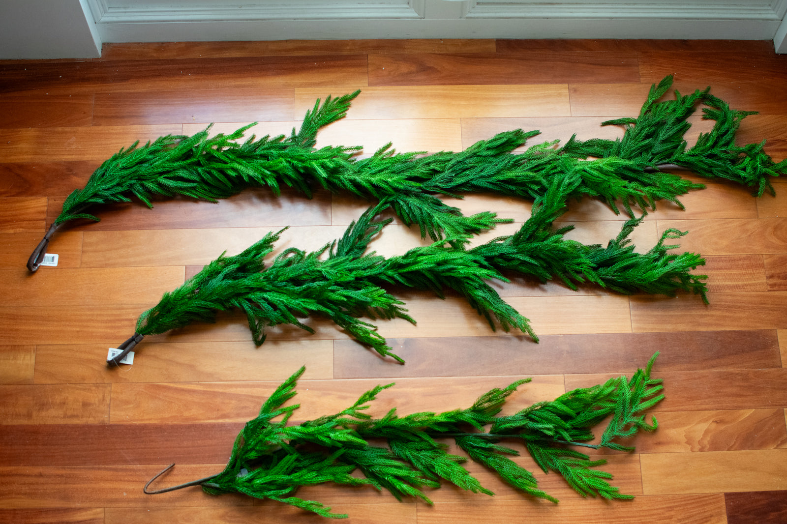 Fresh Touch Norfolk Dripping Pine Garland
