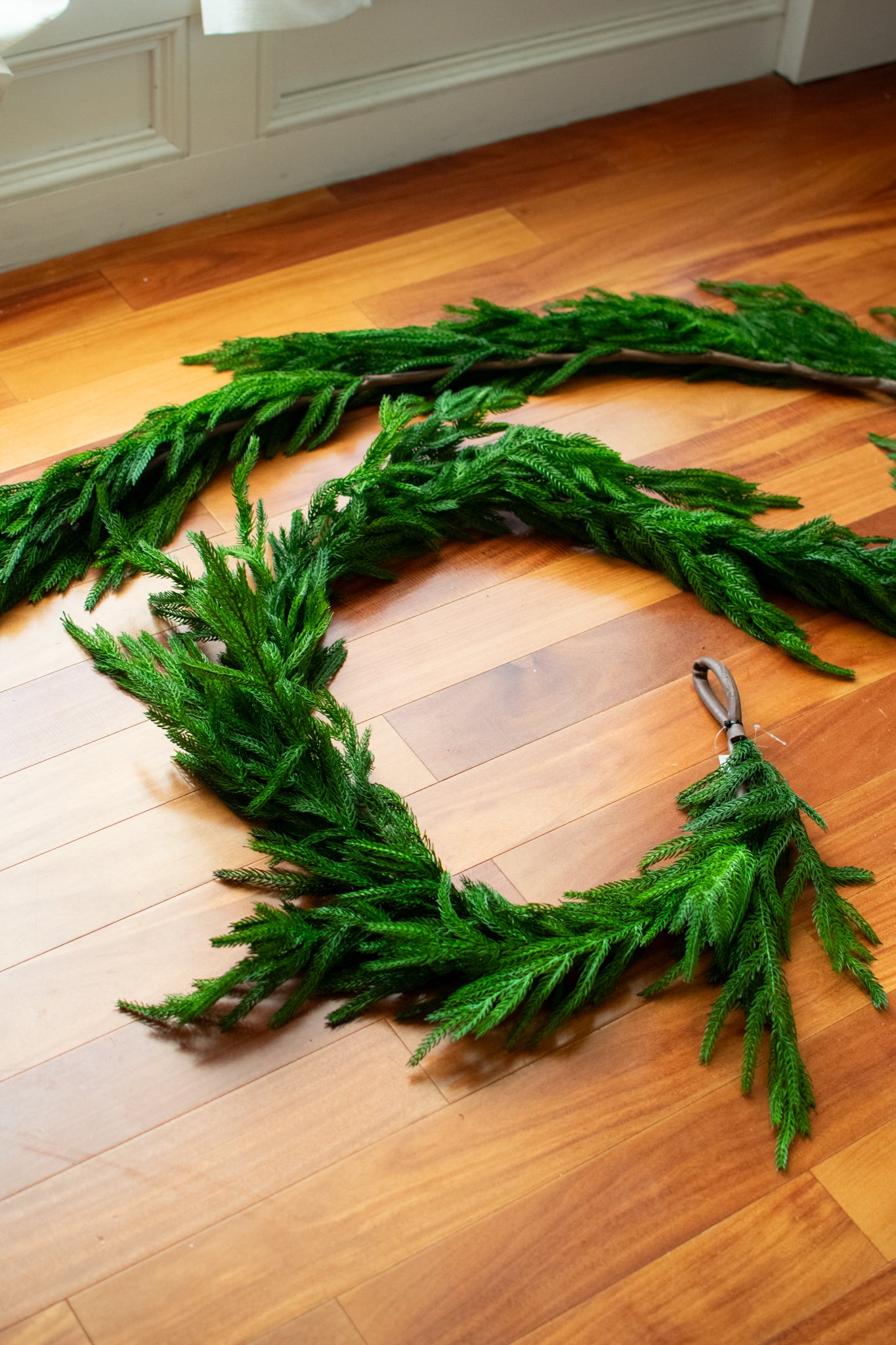 10' Fresh Touch Norfolk Pine Garland