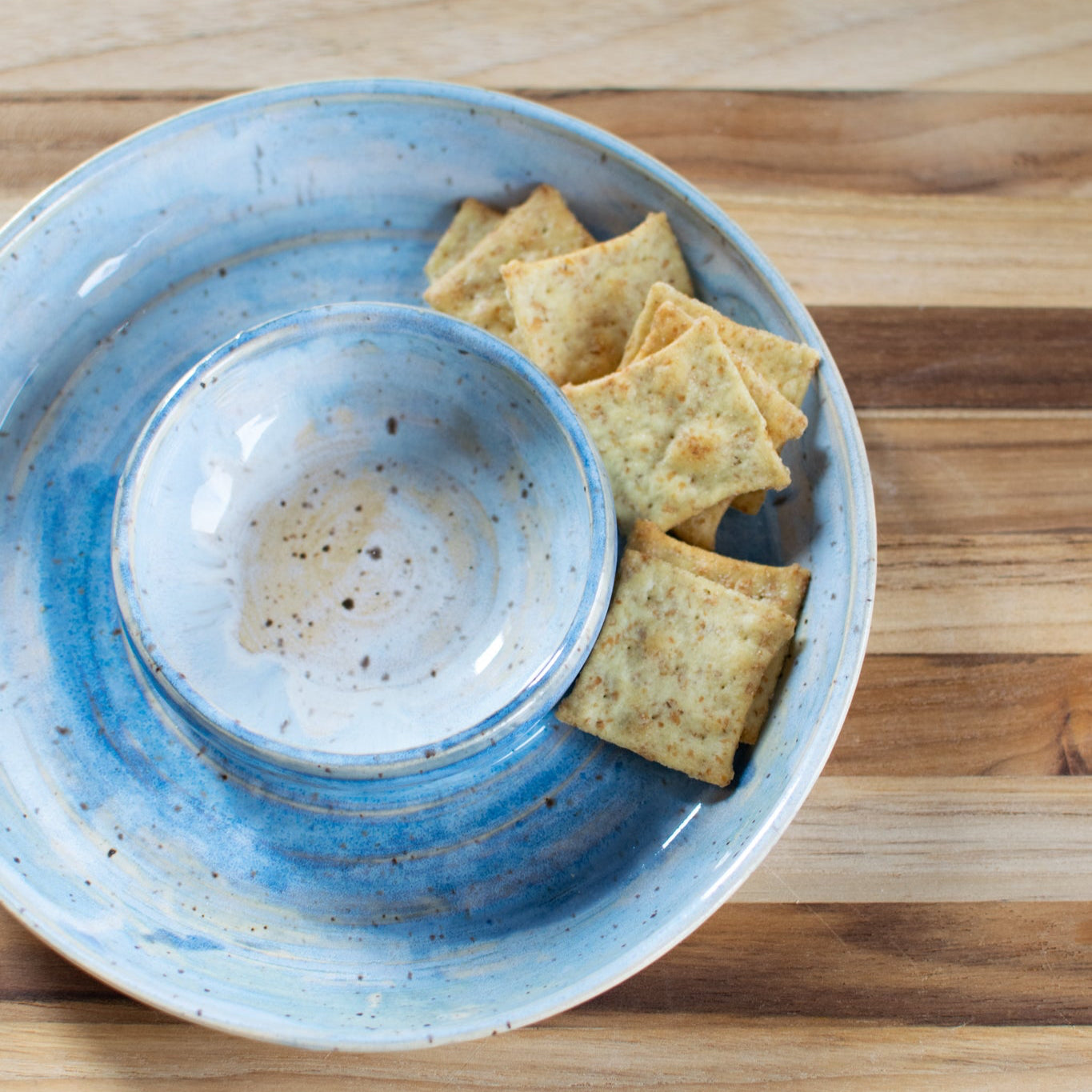 Sea Breeze Petite Crackers & Dip Plate