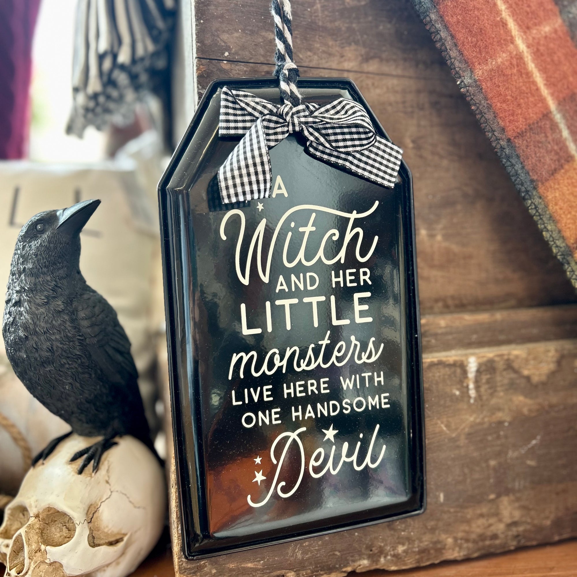 Metal Halloween Tag Decor