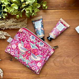 Strawberry Thief Patchouli & Red Berry Hand Care Bag Set