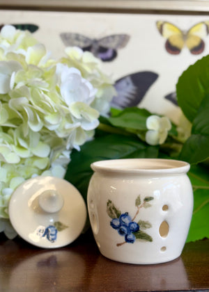 Bough & Berry Garlic Keeper - Handcrafted Pottery