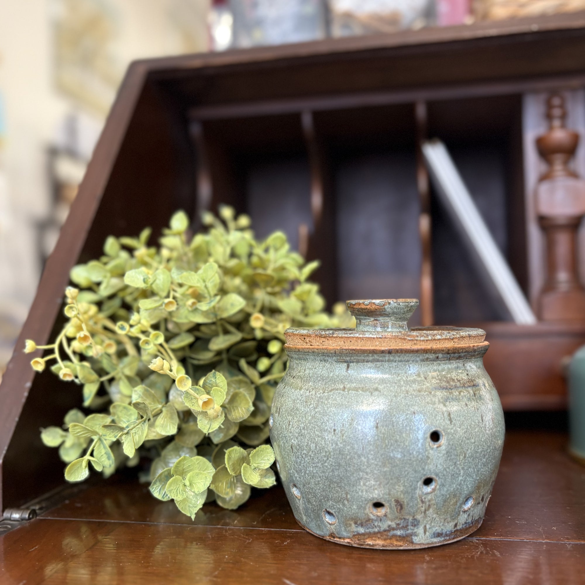 Garlic Storage Jar - Handmade Pottery