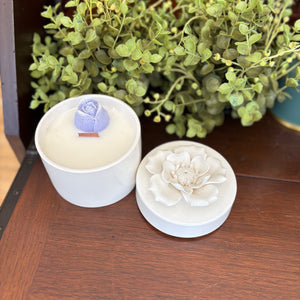 Ivory Elegance Woodwick Candle - Midnight Lavender