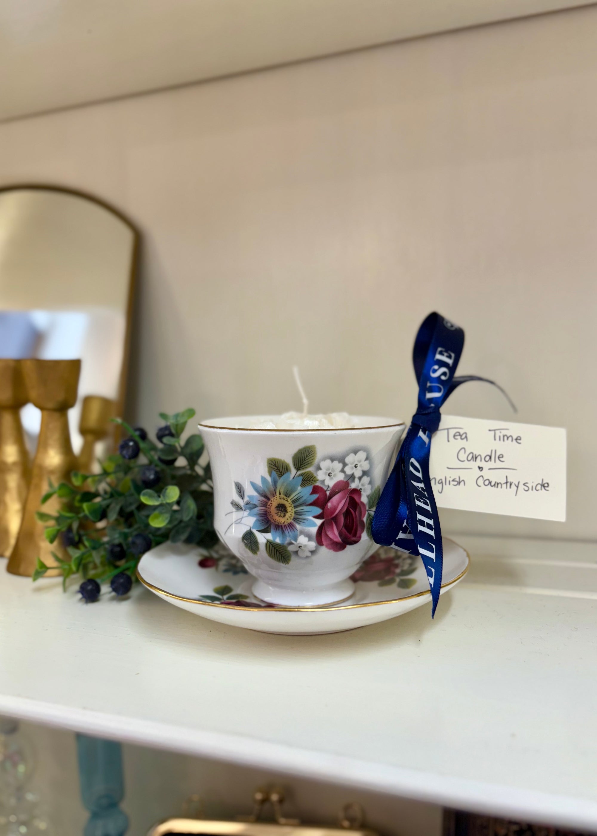 English Countryside - Tea Time Candle