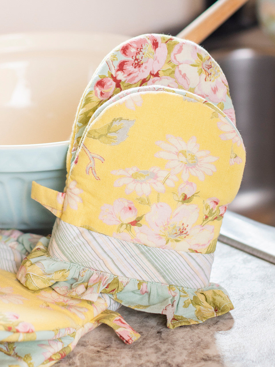 April Cornell Apple Blossom Patchwork Mini Mitts