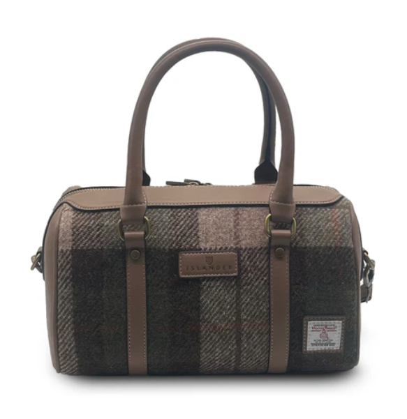 The Medium Duffel - Chestnut Tartan