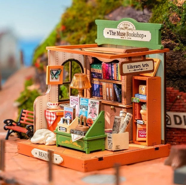 Book Nooks and Miniature Kits