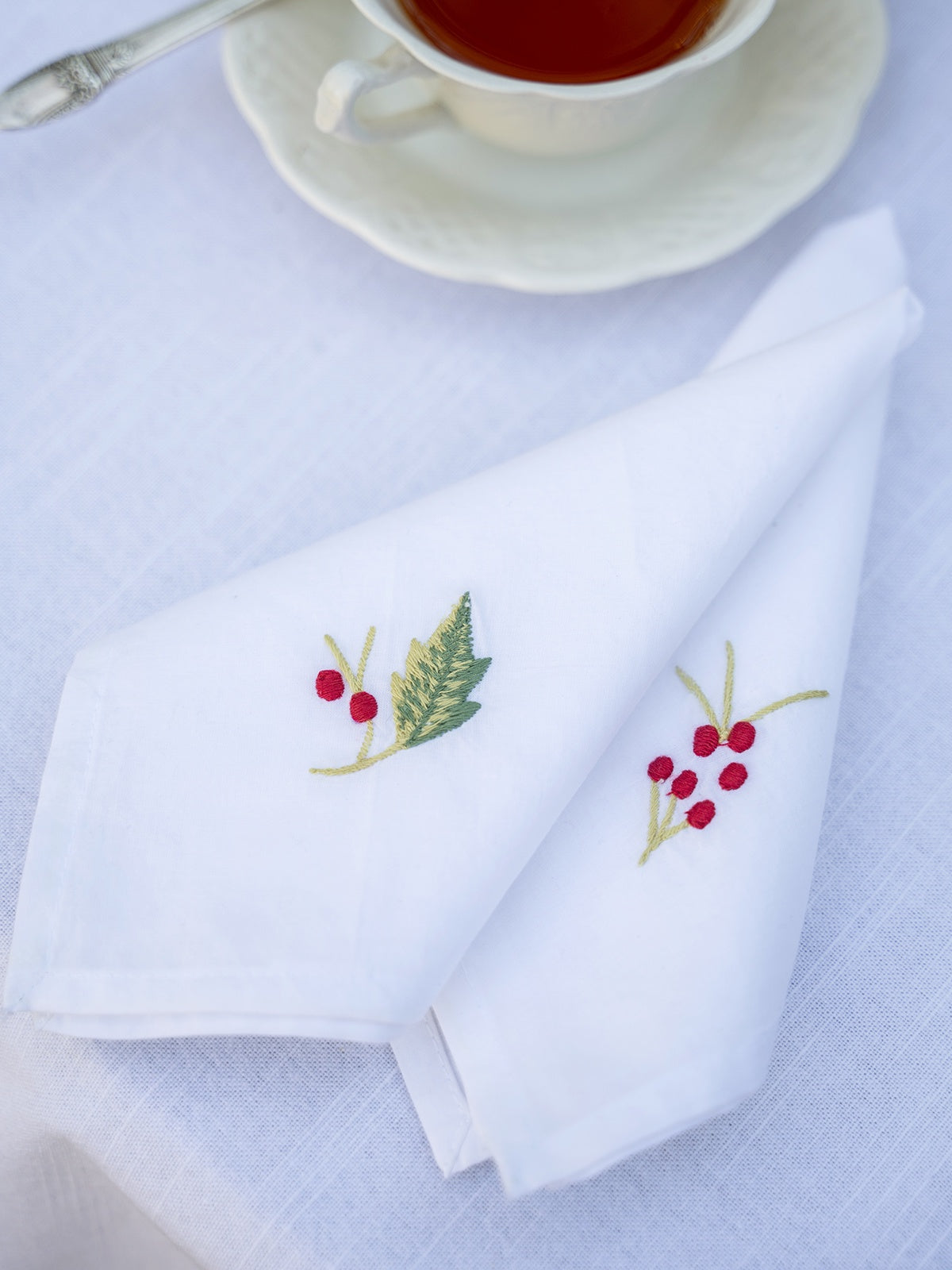 April Cornell Embroidered Winterberry Napkins