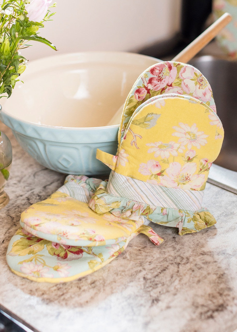April Cornell Apple Blossom Patchwork Mini Mitts