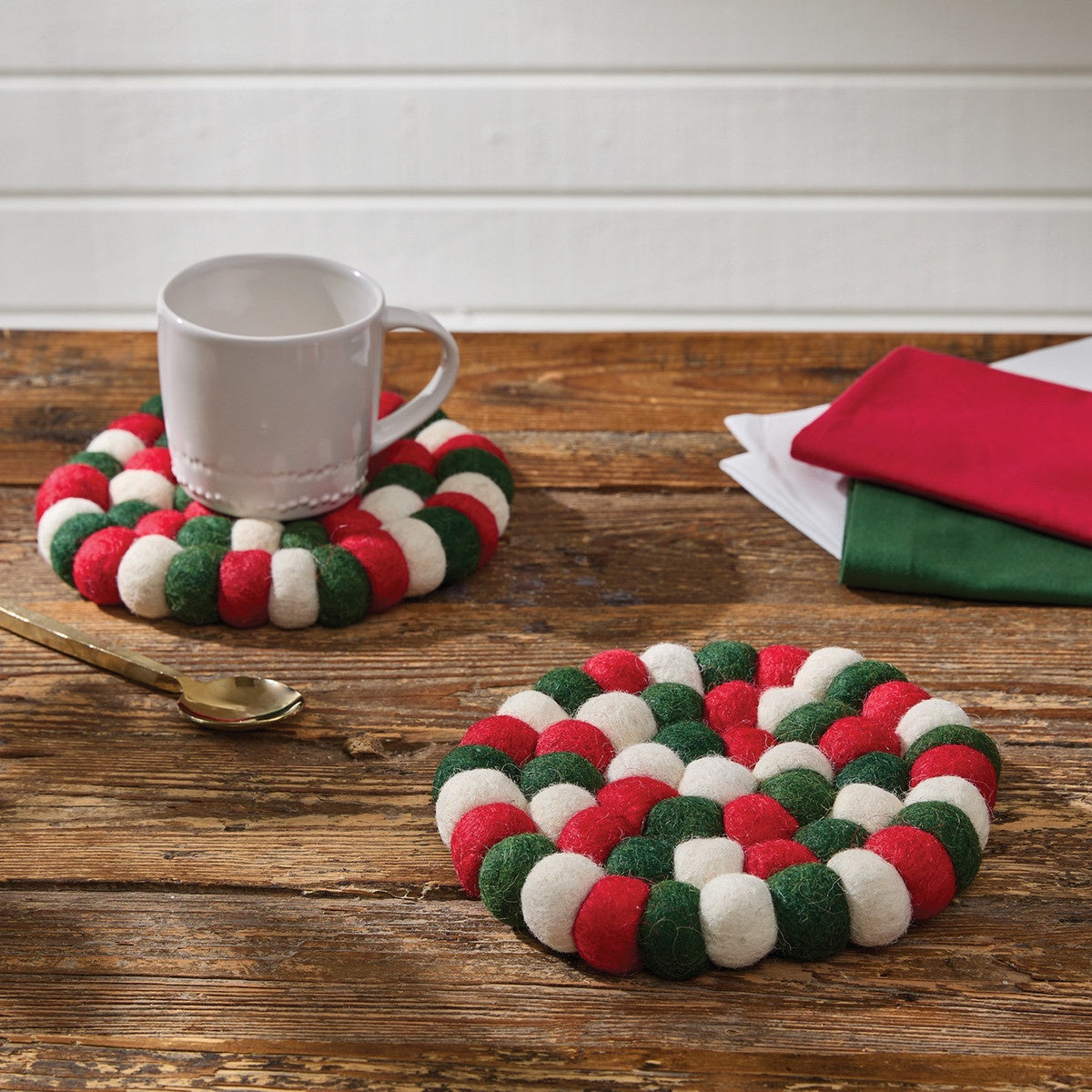 Holiday Wool Ball Trivet