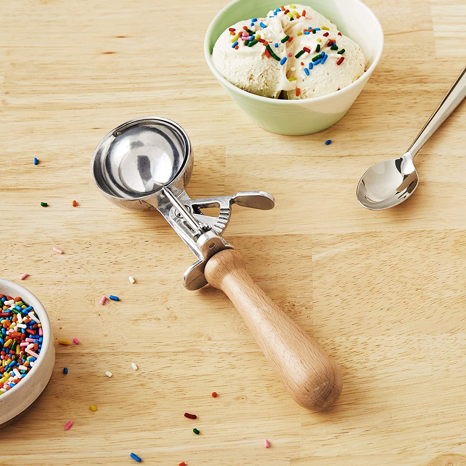 Vintage Style Ice Cream Scoop