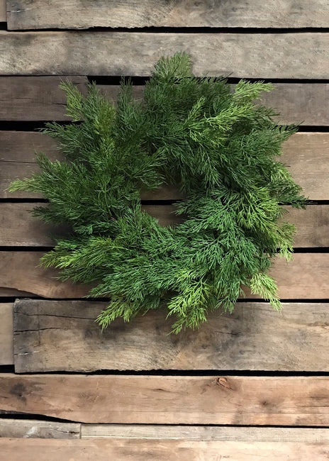 16" Cedar Wreath