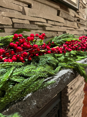 Red Outdoor Berry Garland