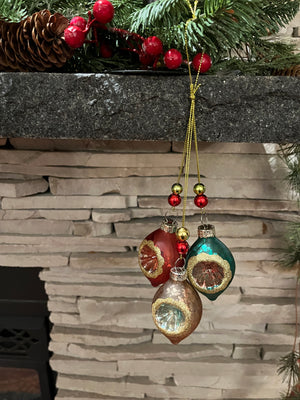 Vintage Cluster Ornament