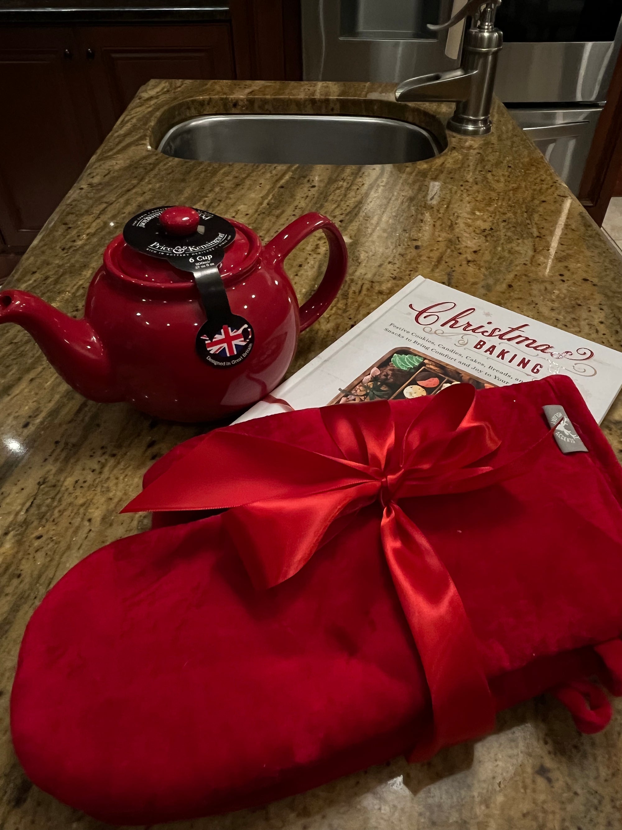 Price & Kensington Tea Pot - Holiday Red