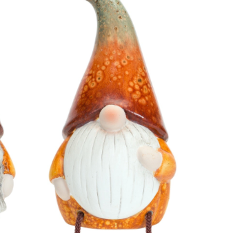 Dangling Gnomes